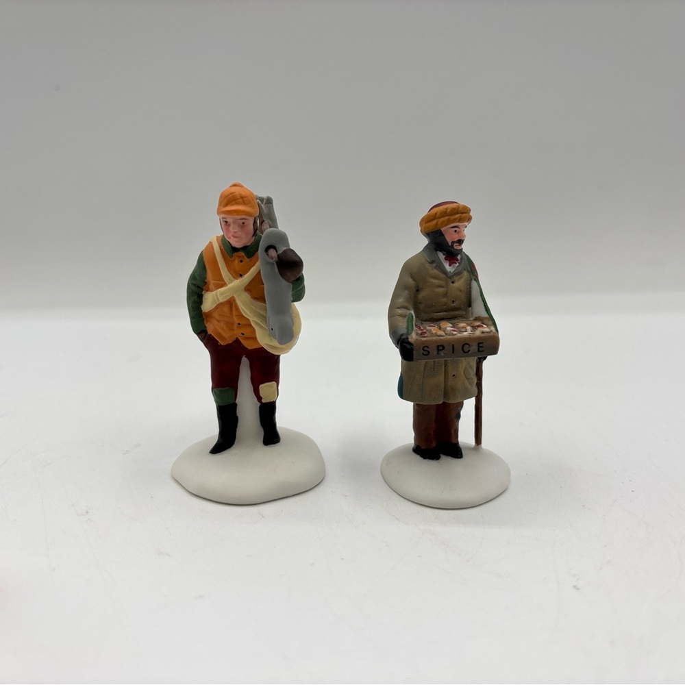 Department 56 1992 Vintage HVC Village‎ Street Peddlers Set of 2 5804-1 Retired